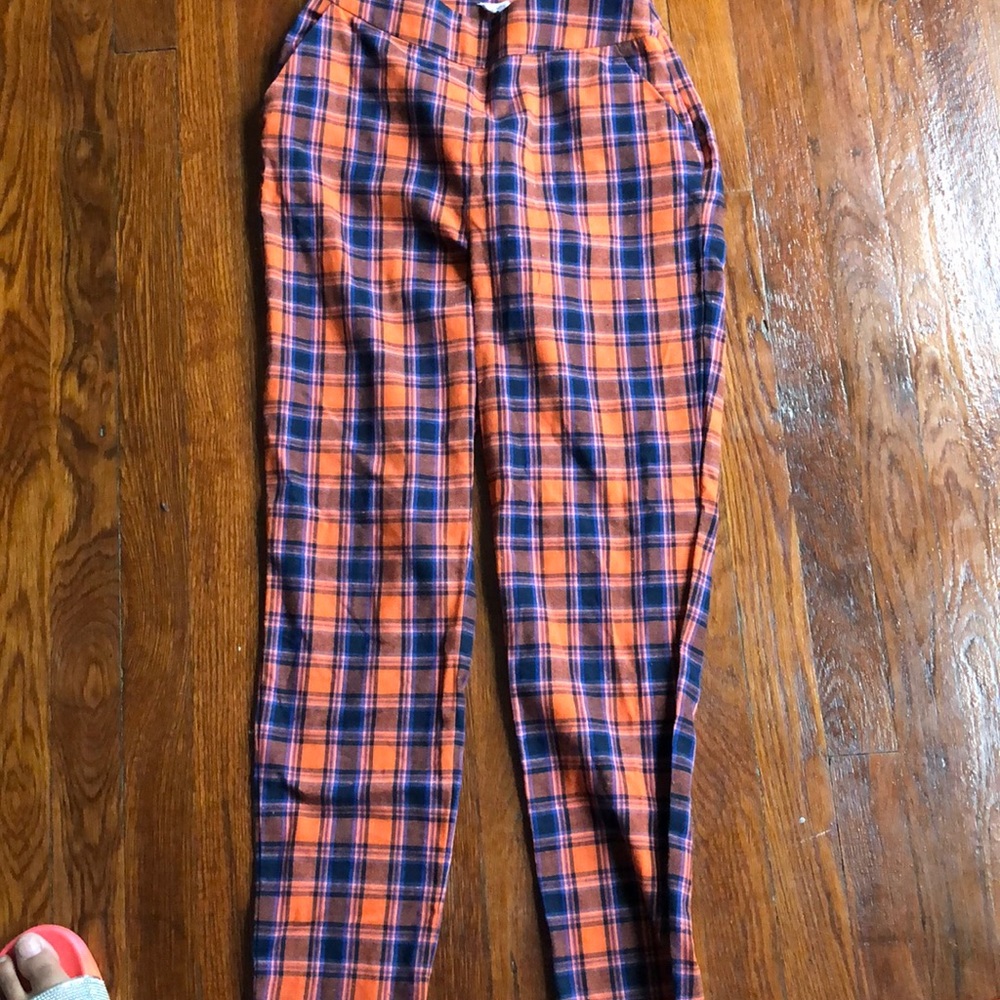 Outfit - Picture 2 of 2